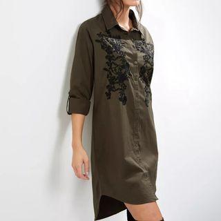 Floral Embroidered Long-sleeved Collared Long Open-front Blouse
