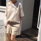 Short-sleeve Round Neck T-shirt / Cotton Linen Shorts
