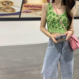 Floral Knit Tank Top / Washed Baggy Jeans