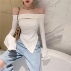 Flared-sleeve Off-shoulder T-shirt