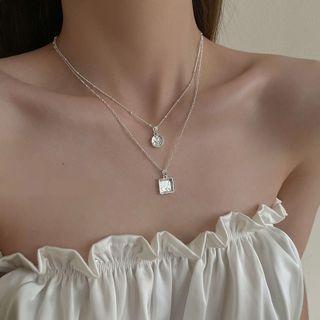 Circle / Square Pendant Alloy Choker