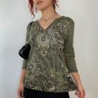 Elbow-sleeve V-neck Printed T-shirt