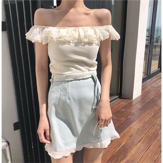 Ruffle Trim Short-sleeve Top / A-line Skirt