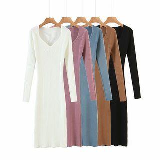 Long-sleeve Knit V-neck Midi Dress