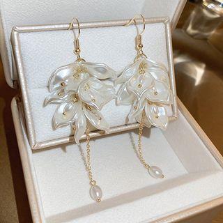 Faux Pearl Flower Drop Earring Hook Earring - White - One Size