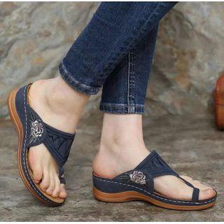 Flower Embroidered Wedge Toe-ring Slide Sandals