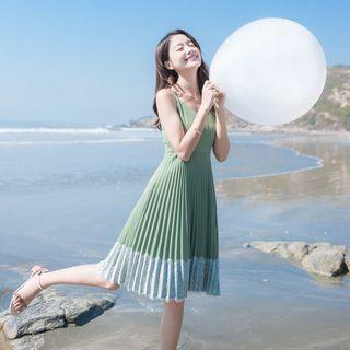 Spaghetti Strap Lace Panel Accordion Pleated Dress