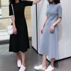 Short-sleeve Midi T-shirt Dress / Mini T-shirt Dress