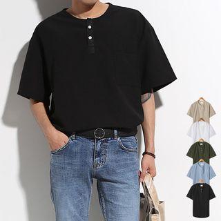 Pocket-patch Short-sleeve Henley