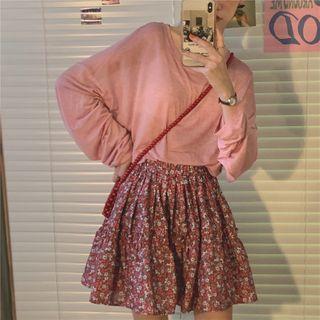 Long-sleeve T-shirt / Floral Print Mini A-line Skirt