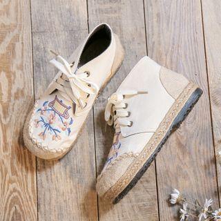 Floral Embroidered Lace-up Short Boots