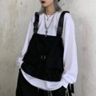 Plain Pullover / Buckled Utility Vest