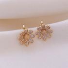 Flower Alloy Cuff Earring 1 Pair - Clip On Earring - Gold - One Size