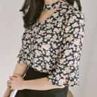 Choker-neck Floral Pattern Top