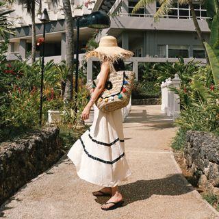 Sleeveless Contrast-trim Long Dress