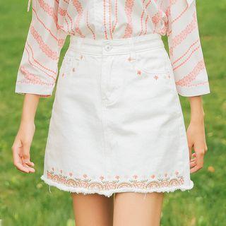 Embroidered Fray Hem A-line Denim Skirt