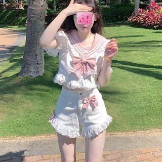 Short-sleeve Sailor Collar Crop Top / Lace Trim Shorts / Set