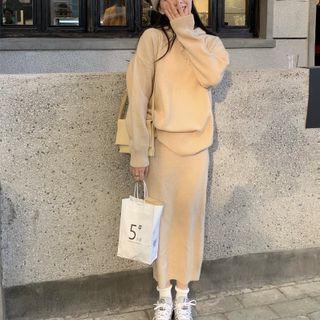 Knit Hoodie / Midi Skirt