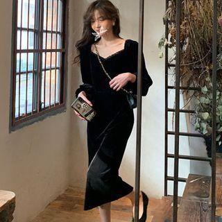 Sweetheart Neckline Balloon-sleeve A-line Midi Velvet Dress