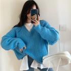 Loose-fit V-neck Sweater / Slited Mock-neck T-shirt