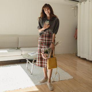 Round-collar Puff-sleeve Knit Top