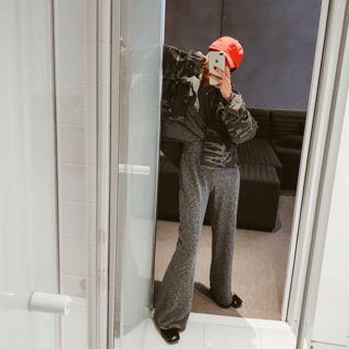 Set: Round-neck M Lange Top + Band-waist Pants
