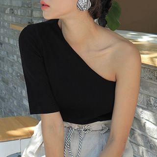 Short-sleeve Off Shoulder Asymmetric Top Black - One Size