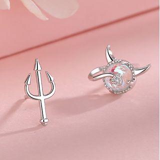 Devil Mismatch Ear Stud 1 Pair - Silver - One Size