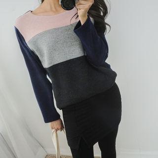 Color-block Long T-shirt