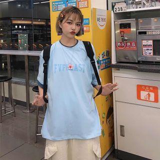 Lettering Elbow-sleeve T-shirt Light Blue - One Size