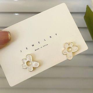 Flower Alloy Earring 1 Pair - S925 Silver Pin Stud Earrings - White - One Size