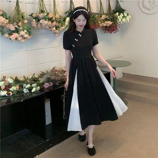 Short-sleeve Paneled Frog Buttoned Midi A-line Dress