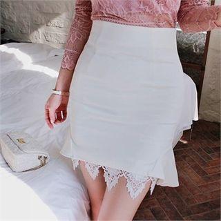 Lace Godet-hem Mini Skirt