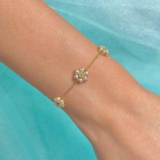 Faux Pearl Flower Bracelet Gold - One Size