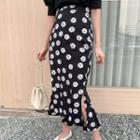 Puff-sleeve Plain Top / Floral Printed Midi Skirt