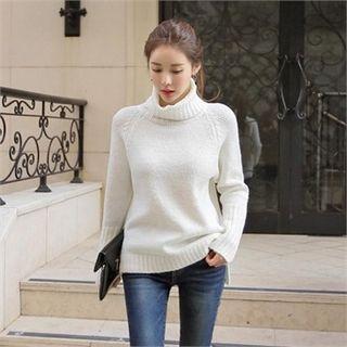 Turtle-neck Raglan-sleeve Dip-back Sweater