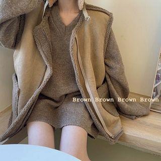 Plain V-neck Long-sleeve Sweater / Faux Shearing Vest