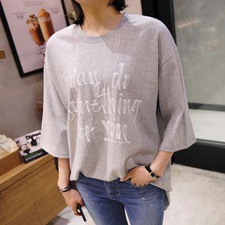 3/4-sleeve Dip-back Lettering T-shirt