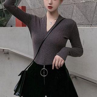 Plain V-neck Long-sleeve Knit Top / Velvet High-waist Shorts