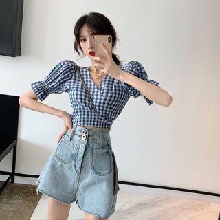 Balloon-sleeve Gingham Cropped Blouse / Washed Denim Shorts