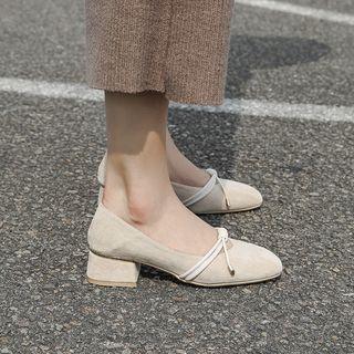Knotted Square-toe Pumps