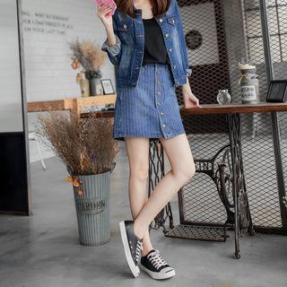 Stripe Buttoned Denim Skirt