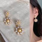 Faux Pearl Flower Dangle Earring 1 Pair - 0682a - Gold - One Size
