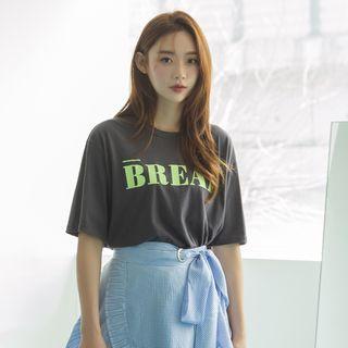 Bread Printed Slit-side T-shirt