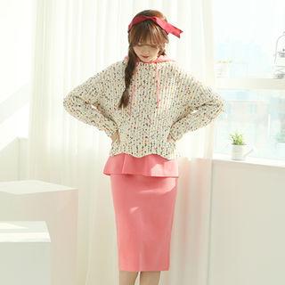 Knit Set : Hooded Sweater + H-line Skirt