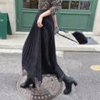 Lace-hem Pleated Skirt Black - One Size