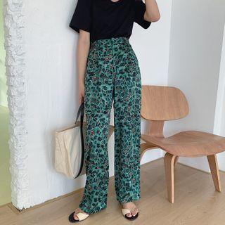 Side-slit Short-sleeve T-shirt / Leopard Print Wide-leg Pants