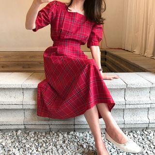 Plaid Square-neck Short-sleeve Midi Dress