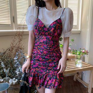 Sleeveless Floral Ruffled Dress / Puff-sleeve Plain Blouse