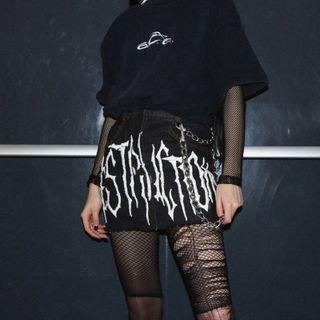 Lettering Chained Denim Mini Fitted Skirt